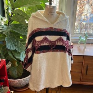 NWOT Francesca Super SOFT Hooded Sweater Poncho Cape